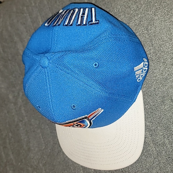 Adidas OKC Thunder snapback hat - Picture 3 of 7